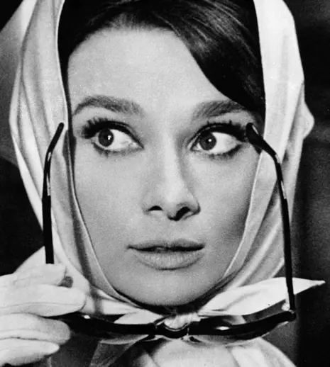 Faimoasa Audrey Hepburn devine subiectul unui serial. Avem toate detaliile despre noua producție