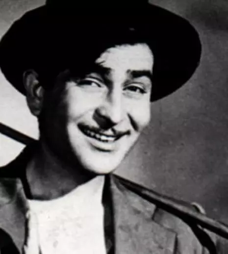 „Vagabondul” Raj Kapoor a făcut o avere din pasiunea lui pentru film. Pelicula este difuzată de Național, de Paște