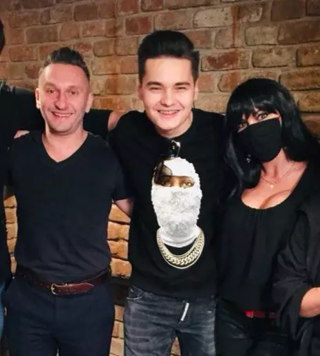 Selly vorbește deschis despre politică, faimă și muzică: „Noi, 5 GANG, suntem primii la muzica făcută în bătaie de joc”