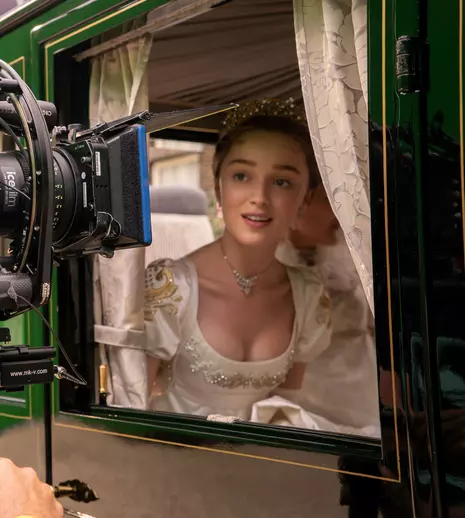 Netflix face un spin-off serialului Bridgerton și dezvăluie modificările din sezonul 3
