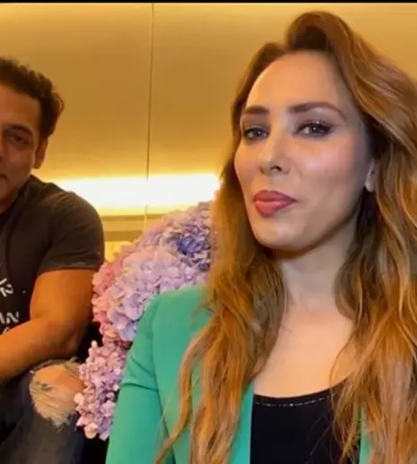 Anunțul făcut de Iulia Vântur după 6 ani de relație cu Salman Khan: „Voi veni acasă”