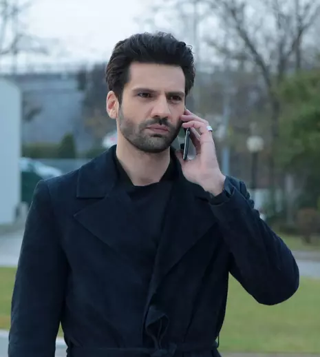 Actorul Kaan Urgancıoğlu din „Secrete de familie” a fost dat în judecată. Care este motivul disputei