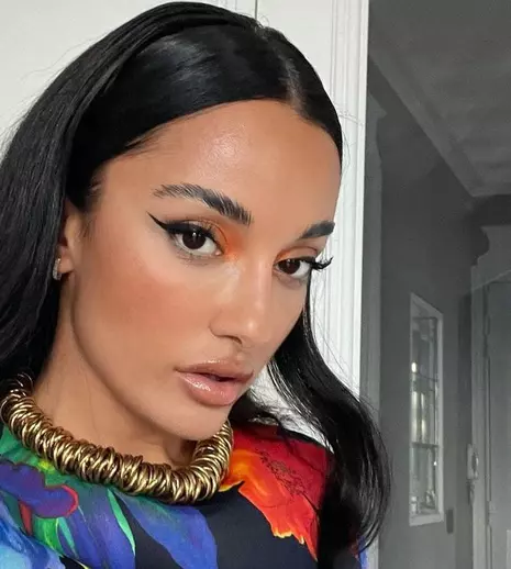 Cine este Amina Muaddi, creatoarea de pantofi cu origini românești. Rihanna și Kim Kardashian sunt clientele ei