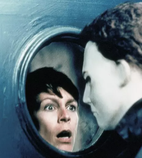 Ce filme de Halloween vom vedea pe noul post TV, Warner TV