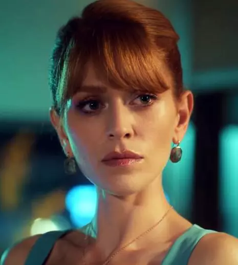 Cine sunt actorii Hazal Türesan și Firat Altunmese, Beliz și Demir, din serialul „Doctorul minune”