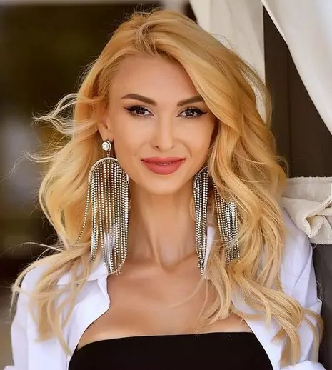 Andreea Bălan ar avea un nou iubit după despărțirea de Tiberiu Argint. Cum a fost surprinsă