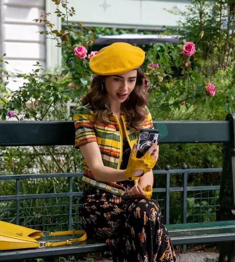 „Emily in Paris”, sezonul 2, are trailer oficial. Ce e nou în cel mai vizionat serial de comedie Netflix din 2020