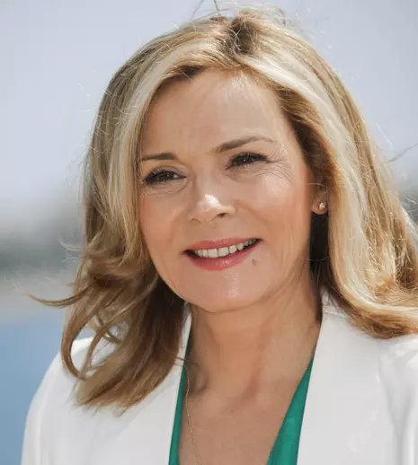 Kim Cattrall reacționează la mesajele fanilor despre absența ei din „Și uite așa...” /„And Just Like That”