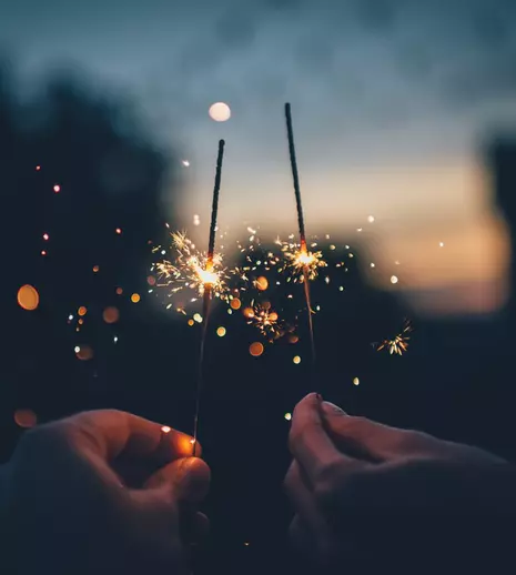 Un cadou special pentru noaptea de Revelion: trandafiri criogenați