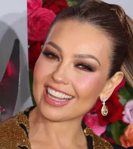Cât costă rochia „Cleopatra” purtată de Thalia? Piesa spectaculoasă este creația unui designer român și face furori pe internet