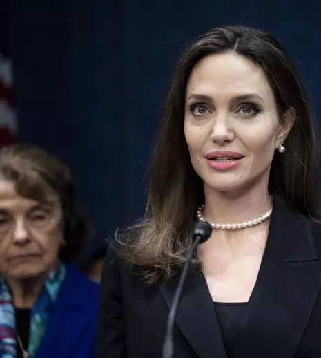 Angelina Jolie a publicat imagini sfâșietoare din Ucraina. „Copiii vor plăti cel mai mare preț”