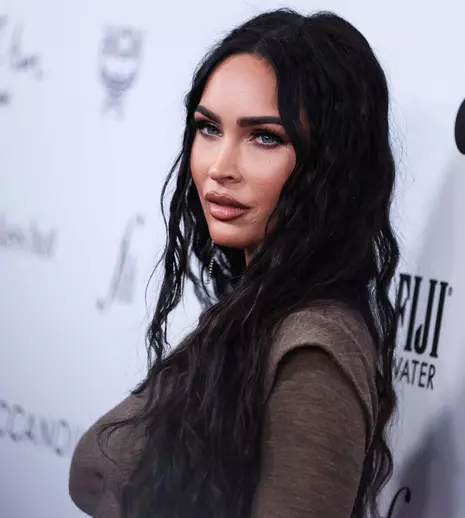 Megan Fox, nevoită să stea depate de copiii ei. „Simt că nu fac o treabă suficient de bună”