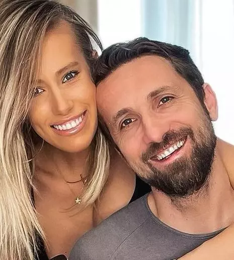 Dani Oțil, despre adevăratul motiv pentru care Gabriela Prisăcariu nu-i va cere niciodată divorțul