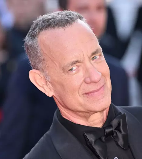 Tom Hanks și-a ieșit din minți după ce un fan i-a îmbrâncit soția. A fost filmat înjurând