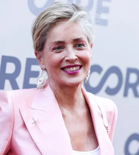 Sharon Stone, fără inhibiții pe Instagram. Actrița a postat o fotografie incendiară
