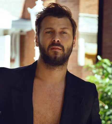 Cine este Ümit Kantarcilar, Onur din serialul turcesc “Aripi frânte”