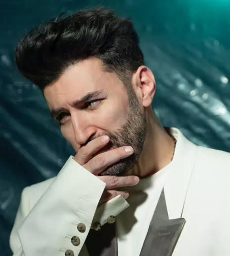 Smiley a lansat, fără să știe, piesa „Colecționara”. Un Golden Buzz „Românii au talent” are rolul principal în videoclip
