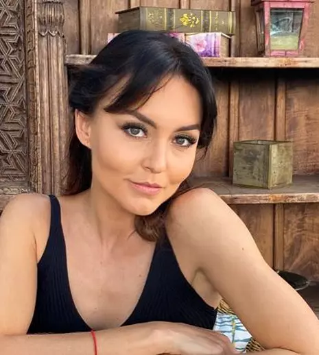 Angelique Boyer a lansat o colecție de costume de baie! Celebra telenovelistă arată spectaculos în bikini