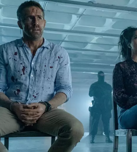 Filme la TV azi, 21 septembrie: „Hitman’s Bodyguard 2: Nevasta asasinului”, „Drumul terorii”, „Dimineața morții”, „Șapte psihopați și un câine”