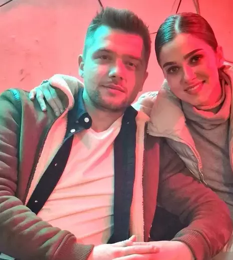 Din „Clanul”, direct pe scenă! Cum ar suna un duet între Marian Olteanu și Theo Rose. EXCLUSIV