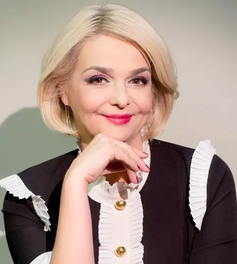 Iuliana Marciuc ne dă întâlnire vinerea la „Jurnalul cultural” (TVR Cultural)„Munca mea în televiziune este hobby-ul meu”