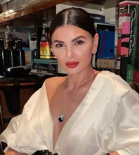 Ramona Gabor, apariție strălucitoare. Fanii s-au întrecut în complimente atunci când au văzut pozele: „Cine este norocosul?”