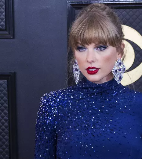 Taylor Swift a detronat-o pe Rihanna. A devenit cea mai bogată cântăreață din lume. Ce avere uimitoare are
