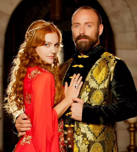 Meryem Uzerli a împlinit 41 de ani. Cum arată acum frumoasa sultană Hurrem din „Suleyman Magnificul”. Are două fetițe superbe