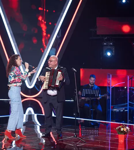 Norig a întors toate scaunele la Vocea României 2023. Franțuzoaica a cântat o melodie lăutărească celebră