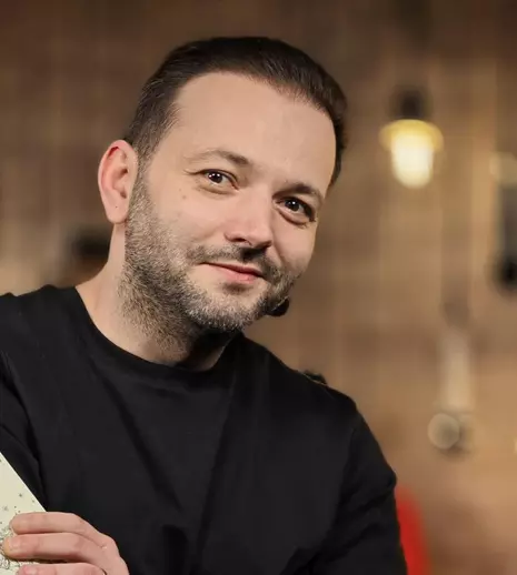 Mihai Morar, hărțuit de o fană. Femeia l-a și dat în judecată. „Mi-a fost frică nu pentru mine, ci pentru familia mea”