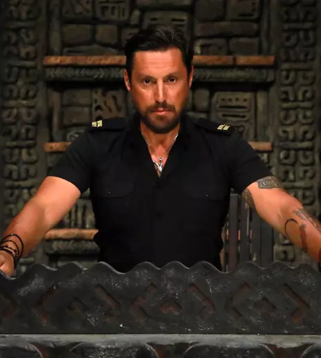 Echipele de la Survivor All Stars 2024 au fost reconfigurate. Cine este acum la Faimoși și cine este la Războinici