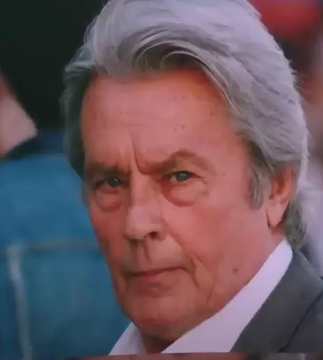 Noi imagini cu Alain Delon. Cum arată actorul după ce s-a retras complet din lumina reflectoarelor: „Spectacolul trebuie să continue!”