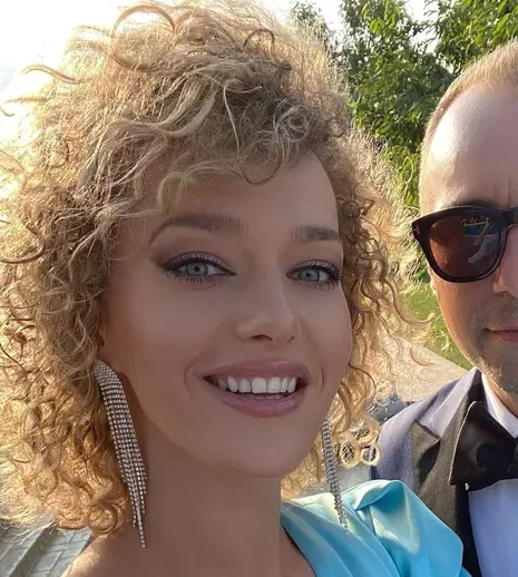 Alexia Țalavutis, secretul căsniciei cu producătorul Alex Fotea. „Facem echipă foarte bună şi pe platou, dar şi acasă”. EXCLUSIV