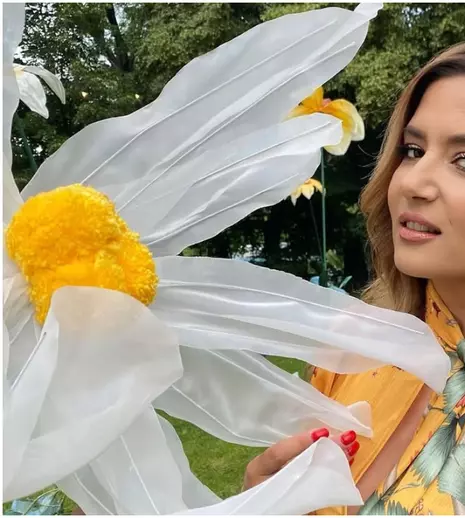 Amalia Enache împlinește 48 de ani! Cum arăta la debutul în televiziune, acum peste 20 de ani