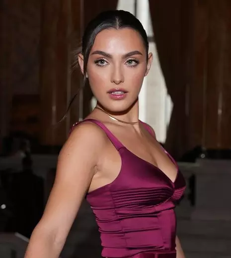 Alexia Eram, surprinsă în ipostaze tandre cu noul iubit. Dovada că l-a uitat pe Mario Fresh