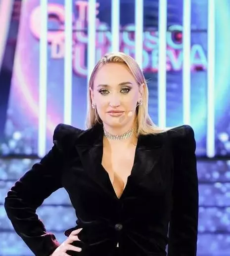Ce mesaj acid are Ilona Brezoianu pentru cei care au criticat-o că i-a luat locul Andreei Bălan la Te cunosc de undeva!: „Câinii latră...”