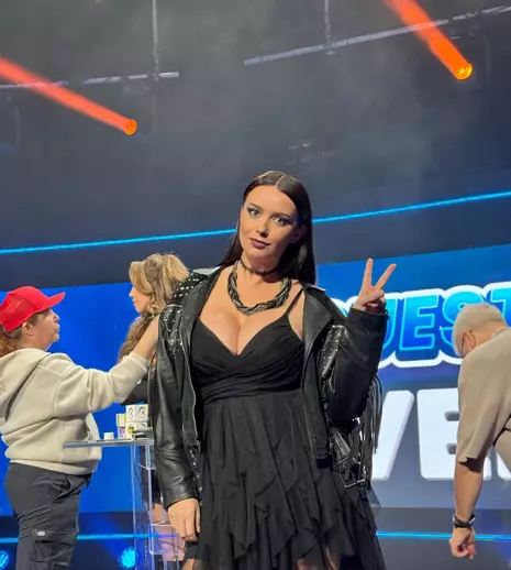 Diana Dumitrescu, un nou look de toamnă: „O simplă schimbare de nuanță poate aduce mai multă lumină” – Cum s-a vopsit actrița