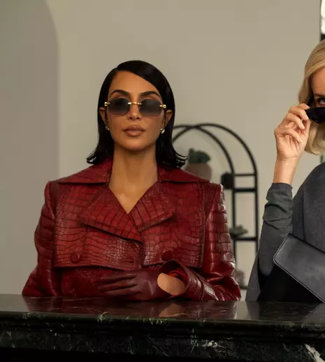 „Totul e corect”, noul serial dramatic cu tematică juridică creat de renumitul Ryan Murphy. Kim Kardashian și Naomi Watts, în distribuție