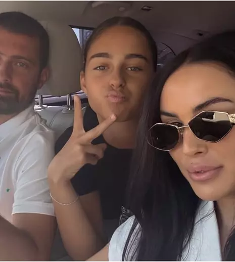 Cum s-au cunoscut Gabi Tamaș, câștigătorul Asia Express și Survivor, și soția lui Ioana. Sunt căsătoriți de 14 ani și au împreună o fiică superbă