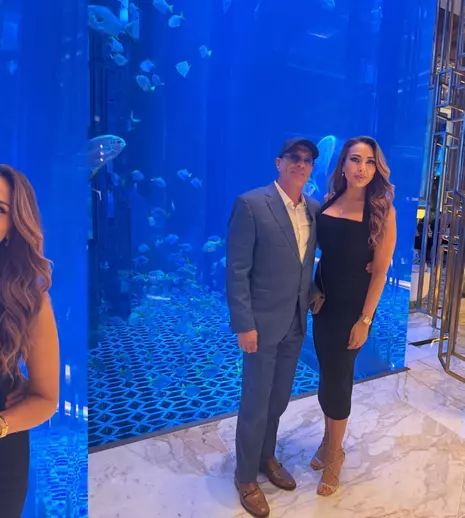 Iulia Vântur, întâlnire spectaculoasă cu Jean-Claude Van Damme: „Mă bucur să-l cunosc în sfârșit” - Vedeta s-a fotografiat cu starul filmelor de acțiune