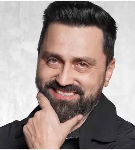 Chef Orlando Zaharia, imagine rară cu fiul său: „Hai că aduce un pic și cu mine!” - Mesajul emoționant al juratului de la Chefi la cuțite
