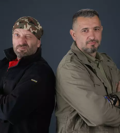 Cum arată casa lui Cheloo din Breaza. Ce se știe despre gospodăria de 6.000 de metri pătrați și afacerile rapperului