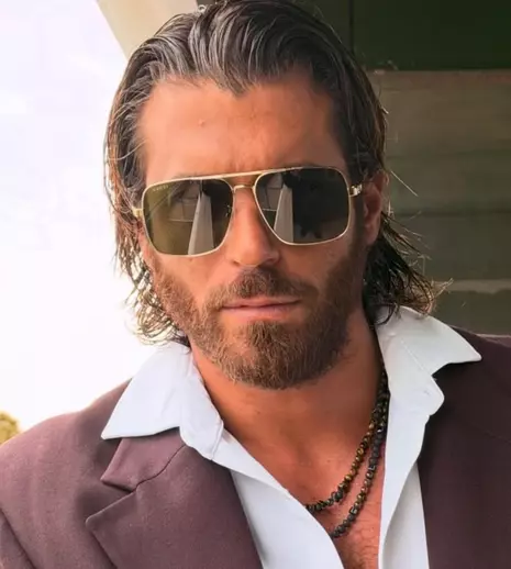 Top 3 seriale cu Can Yaman pe VOYO: Tot ce trebuie să știi despre „Sandokan”, „Vis de iubire” și „El Turco”