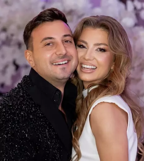 Codruța Filip și Valentin Sanfira s-au despărțit. Declarația șocantă a artistei care l-a lăsat mască pe solist: „Eu de ce nu știam?!”