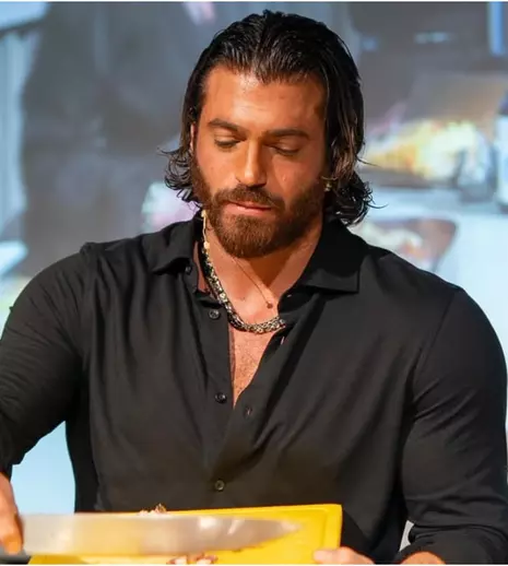 Vedetele din Turcia, postări virale pe Instagram: Can Yaman, show culinar în Italia, Hande Erçel rupe tăcerea după scandalul momentului