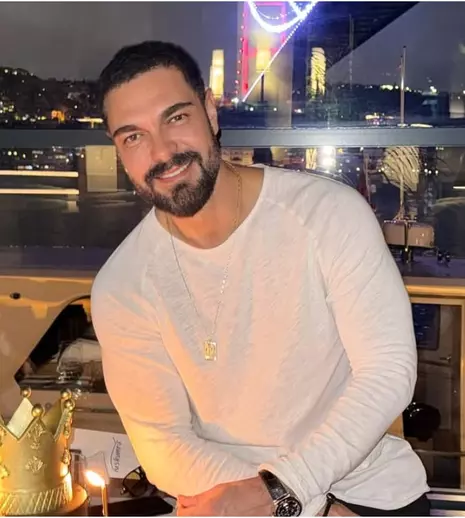 Halil İbrahim Ceyhan s-a împărțit între două platouri de filmare. Detaliul neașteptat despre noul său rol de chef bucătar
