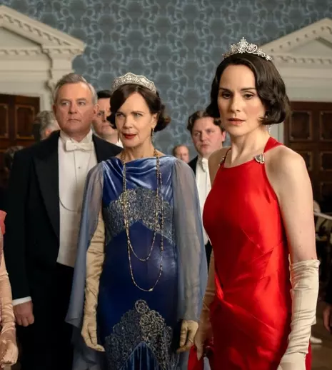 Premierele săptămânii 25 – 31 mai 2026 pe platformele de streaming! De la „Downton Abbey” și mega-proiectul Marvel „Spider-Noir” la documentarul „Rafa”