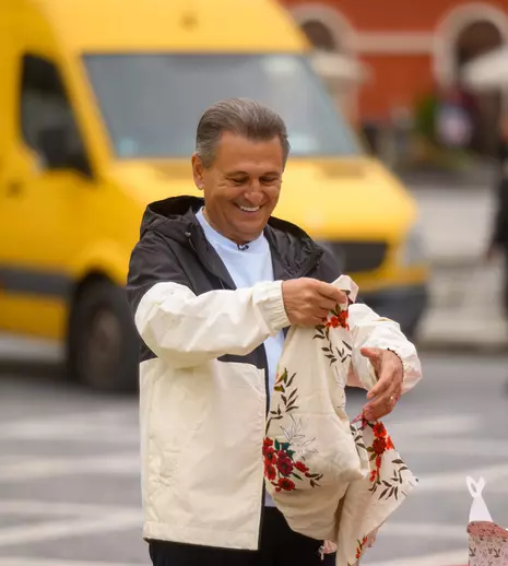 „Poftiți pe la noi – Poftiți la întrecere”, 4 august: Echipa roșie vrea revanșa după victoria adversarilor. Ce probă îi așteaptă pe concurenți