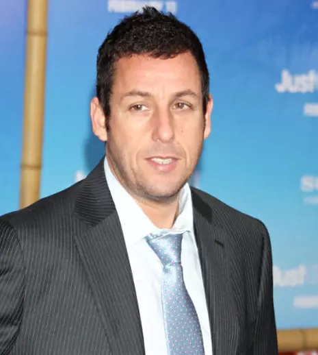 Adam Sandler a semnat cu Netflix pentru patru filme!