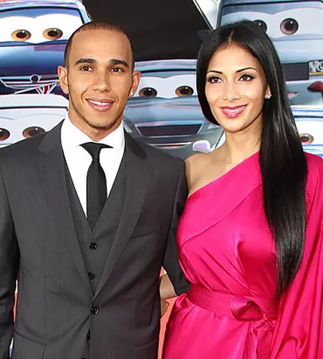 Nicole Scherzinger şi Lewis Hamilton s-au despărţit